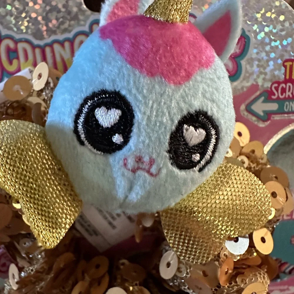 ☀️ 3/$10 magical unicorn gold sequins scrunchie to friend ( see description)
